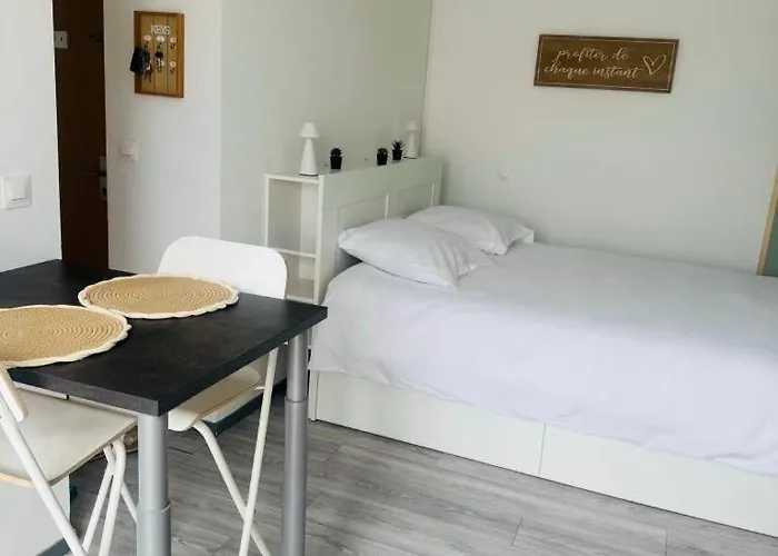 Apartment Studio, Sea Side